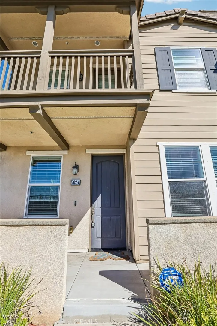 902 N Botanica Lane #A