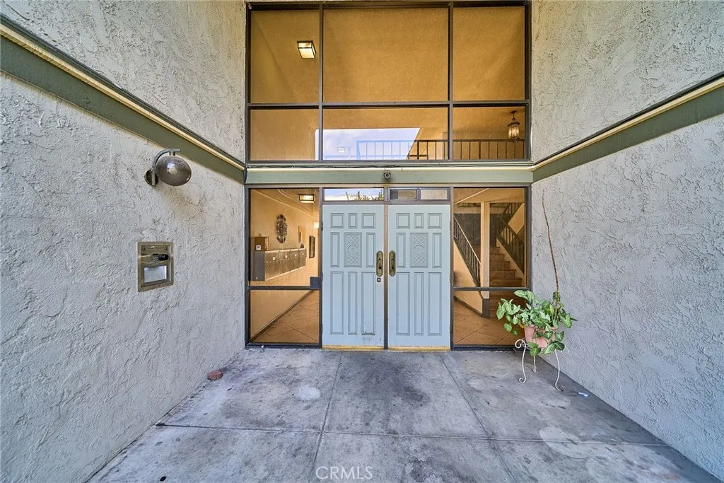 3636 Sumner Avenue #209