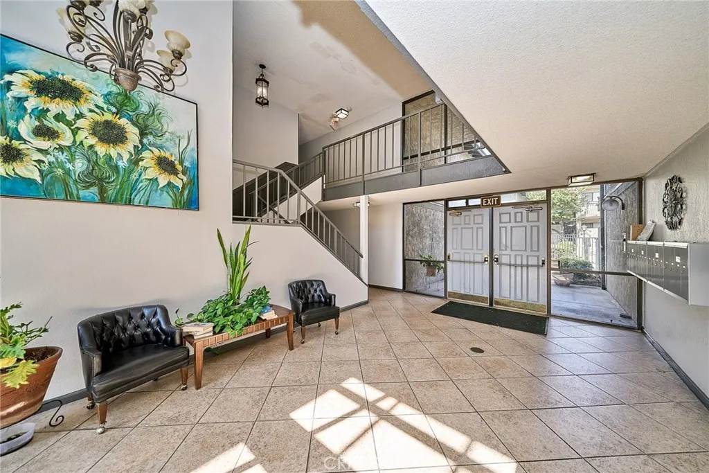 3636 Sumner Avenue #209