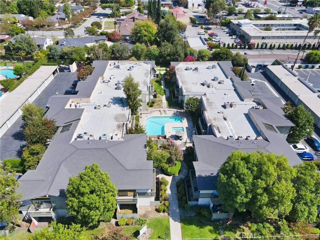 3636 Sumner Avenue #209