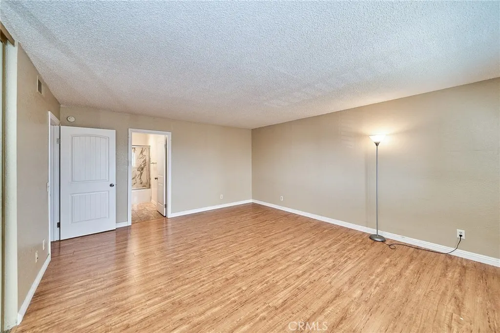 3636 Sumner Avenue #209