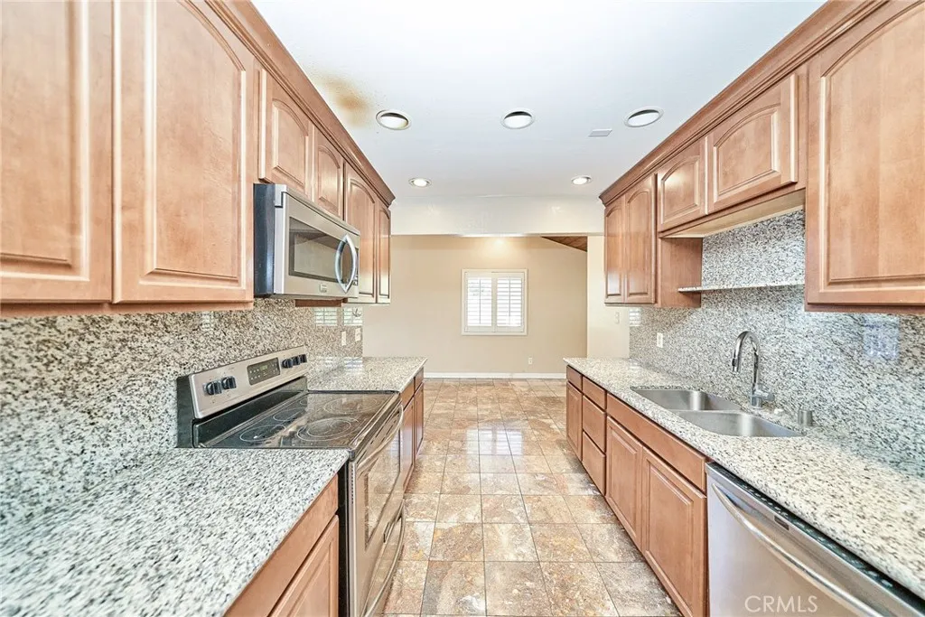 3636 Sumner Avenue #209