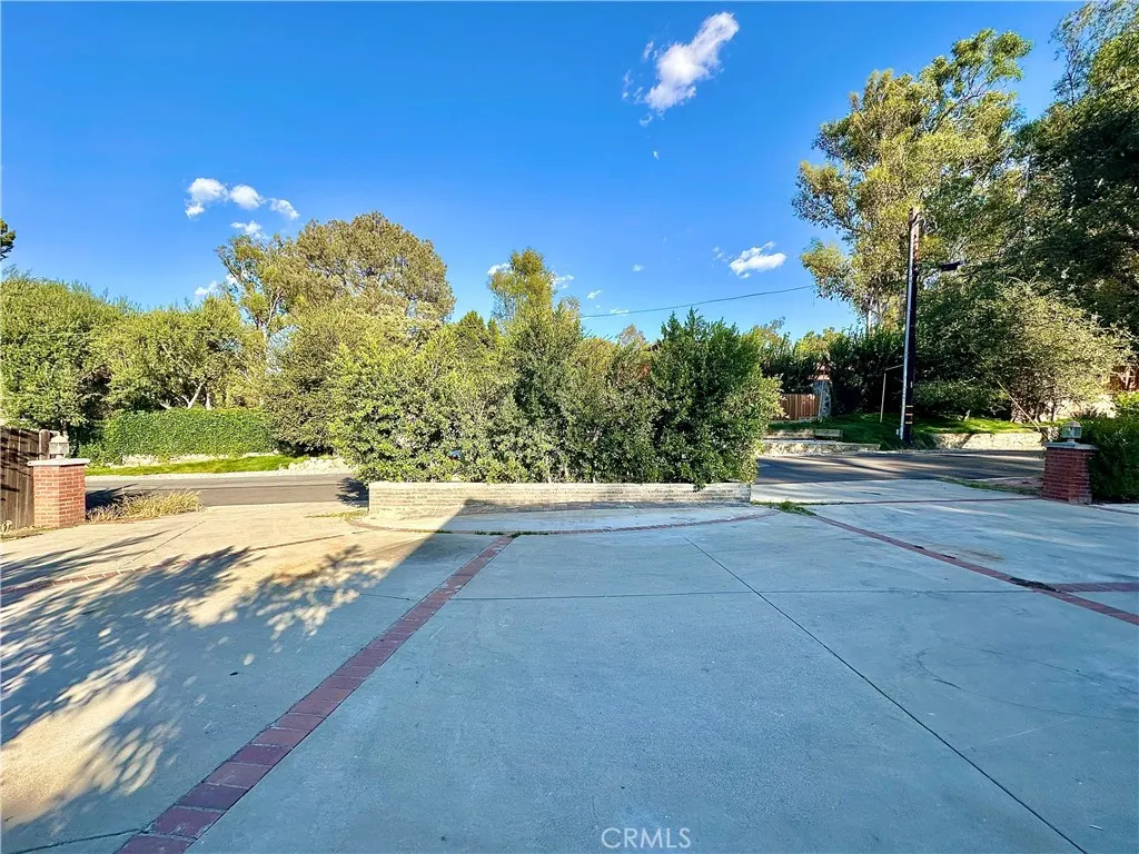 4751 Glen Ivy Street