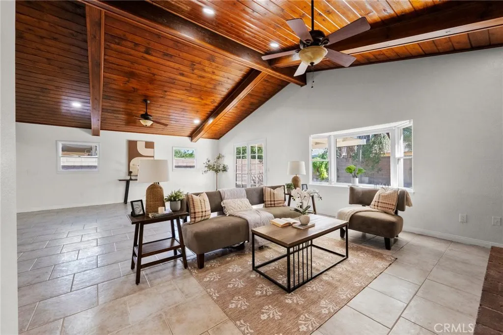 2863 S Cypress Point