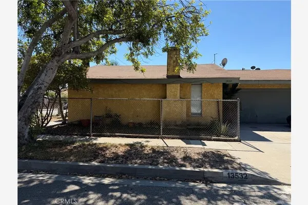 13530 Valle Vista