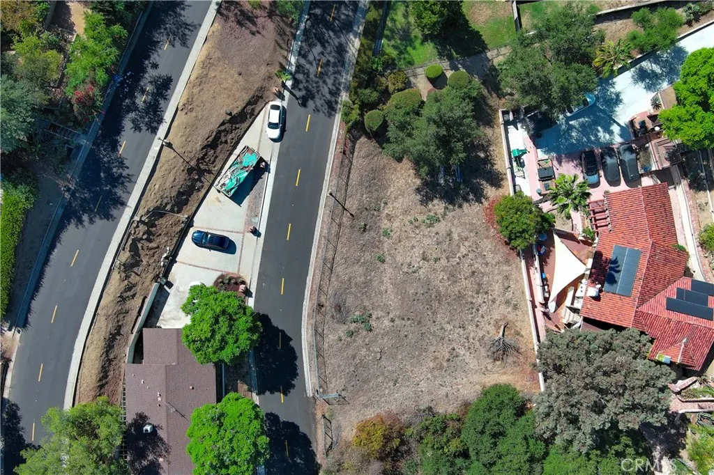 935 N Hill Road