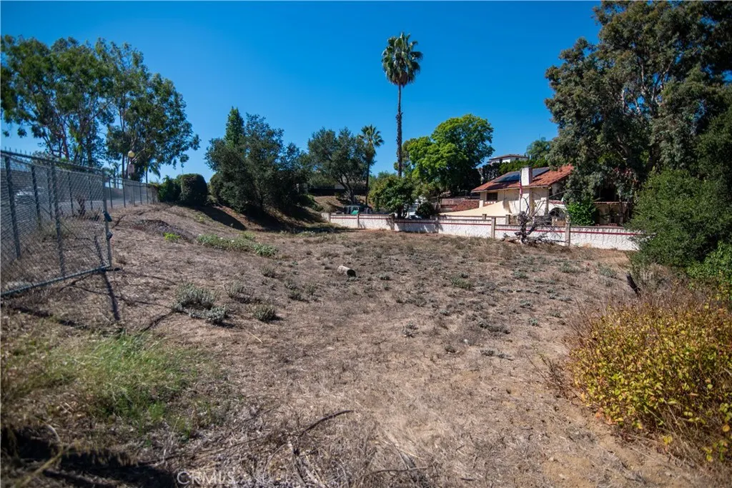 935 N Hill Road
