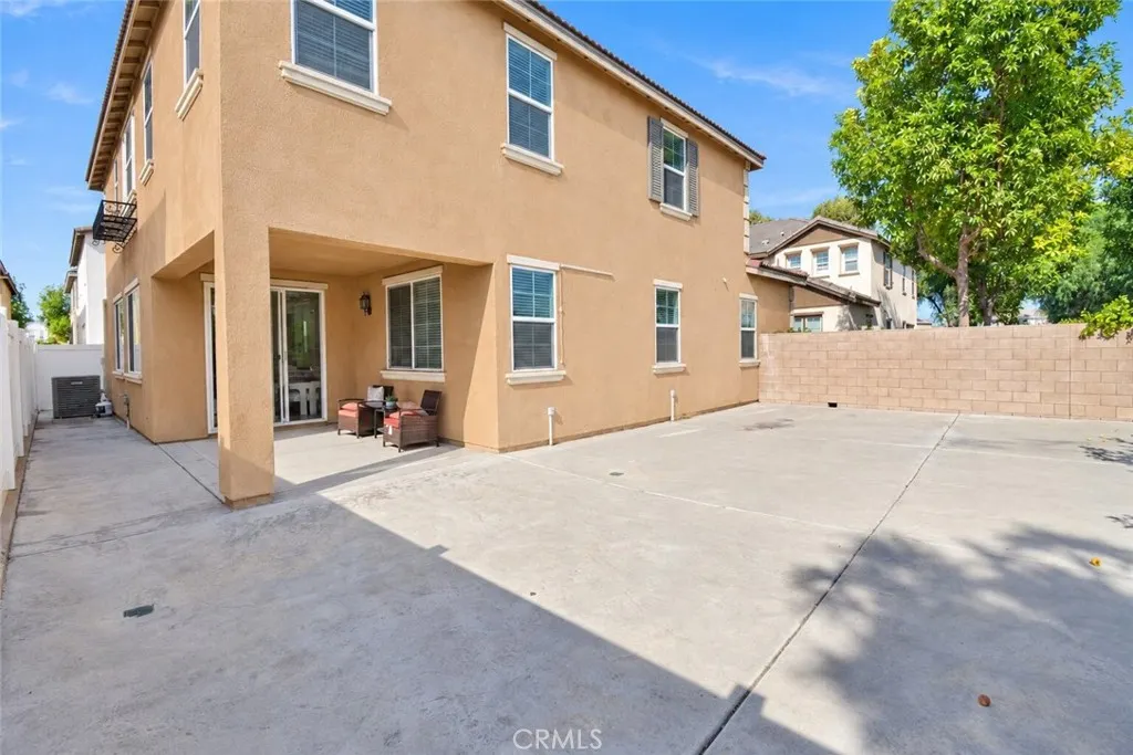 119 West Via Rua Flores