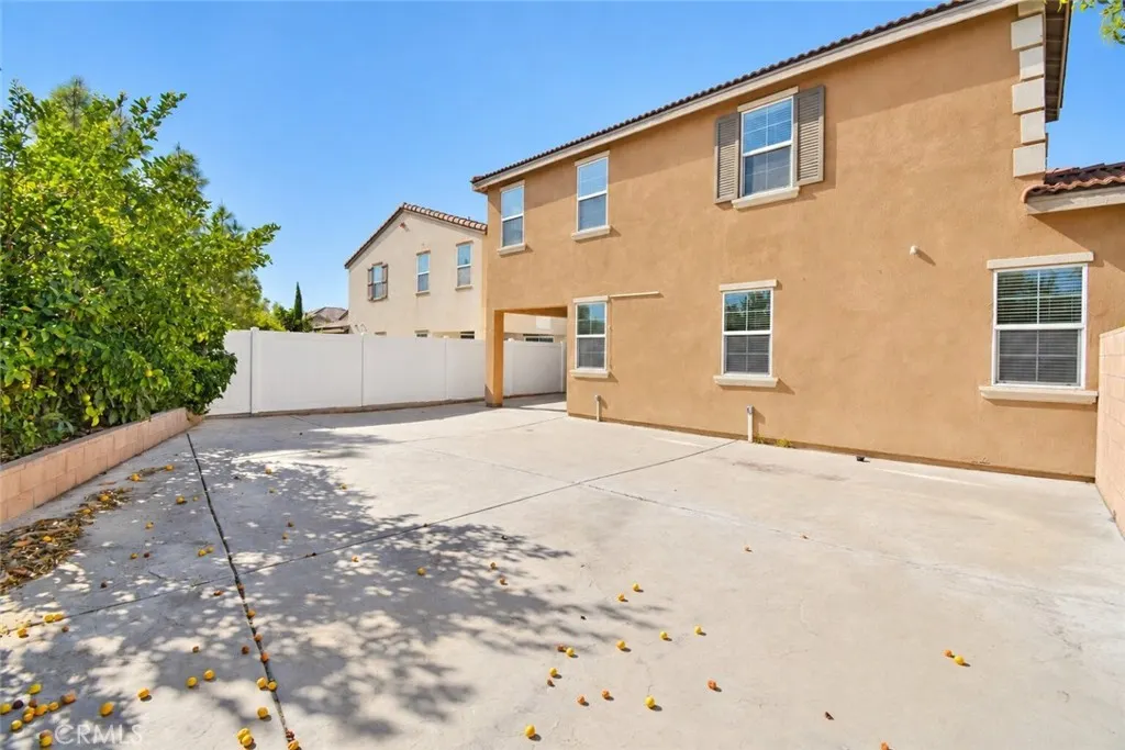119 West Via Rua Flores
