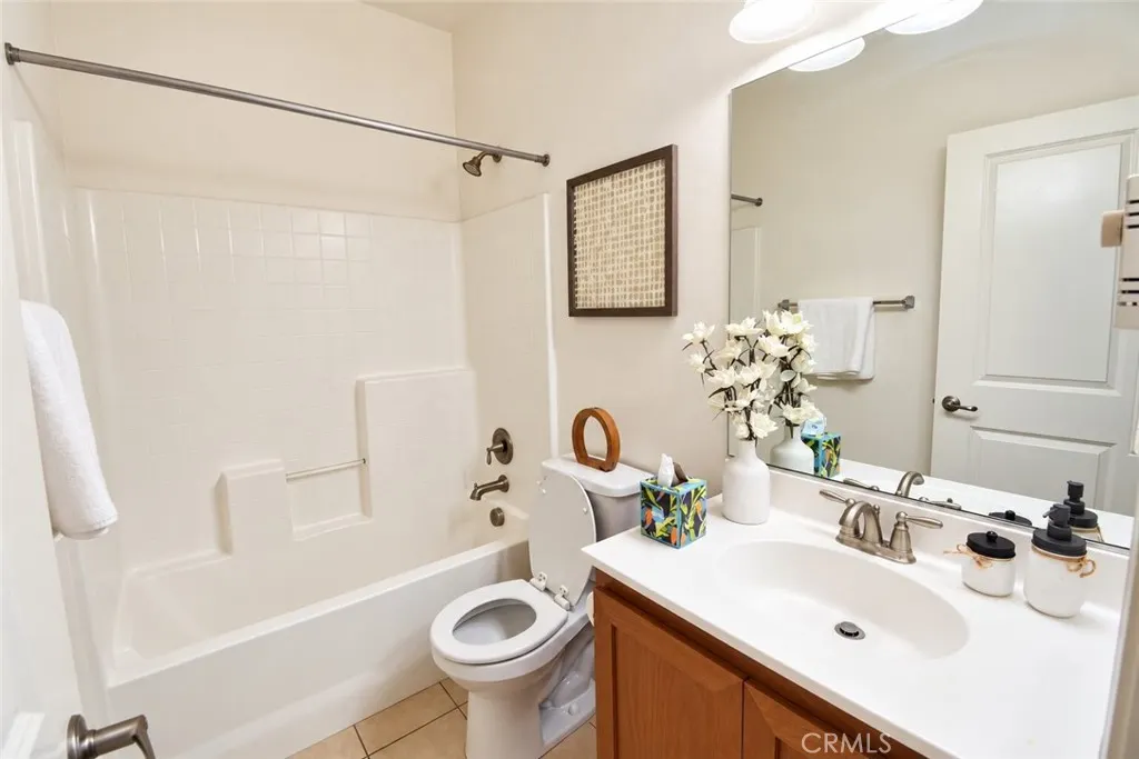 119 West Via Rua Flores