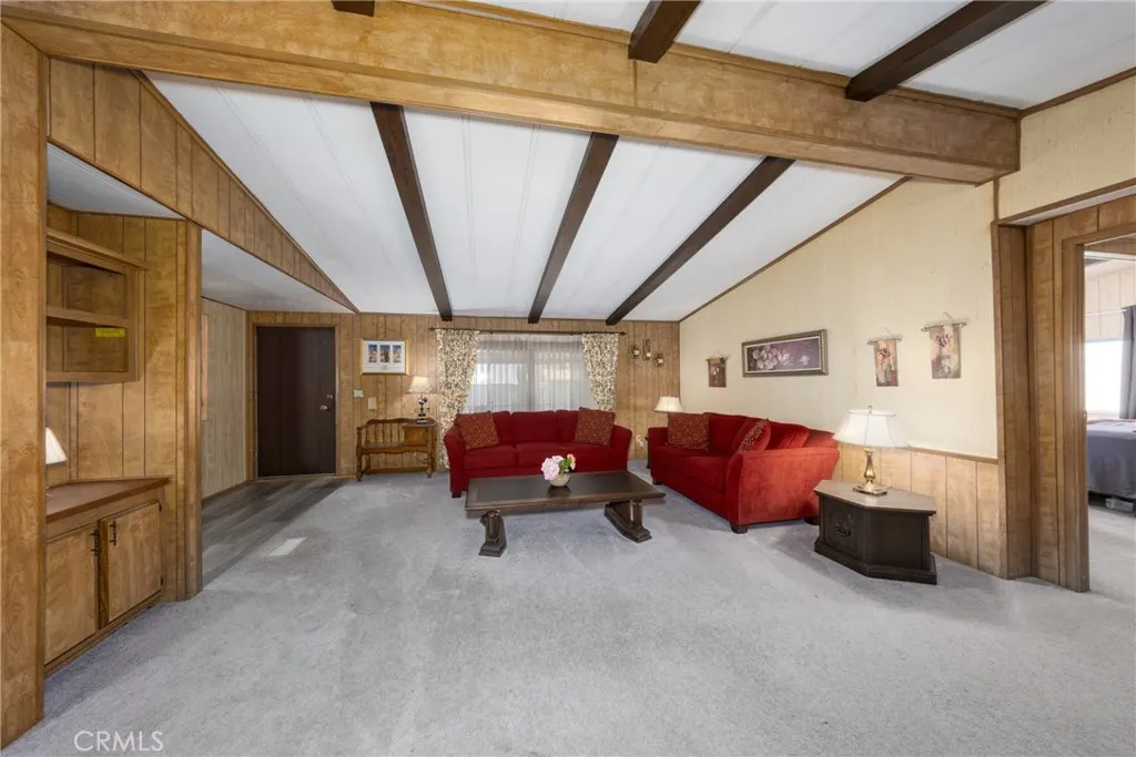 1456 E Philadelphia Street #152