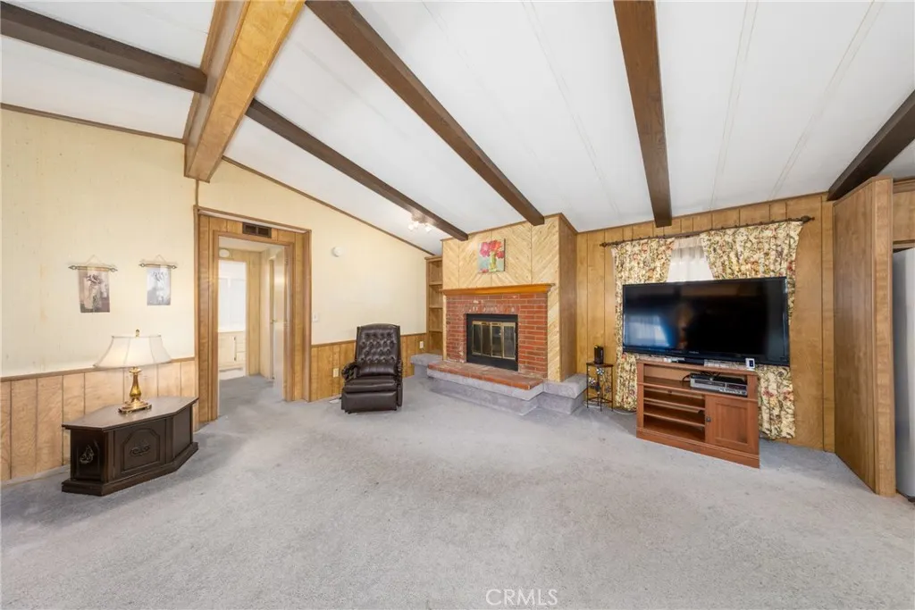 1456 E Philadelphia Street #152