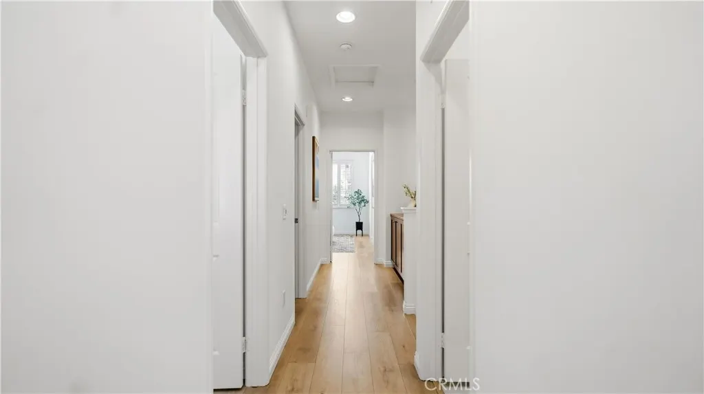 827 The Promenade #F