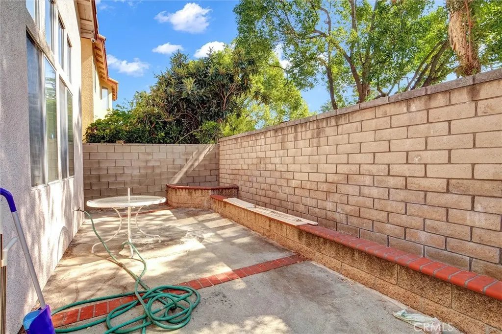 1532 Tradewinds