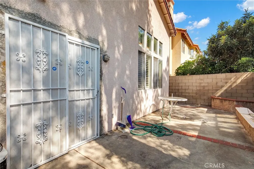 1532 Tradewinds
