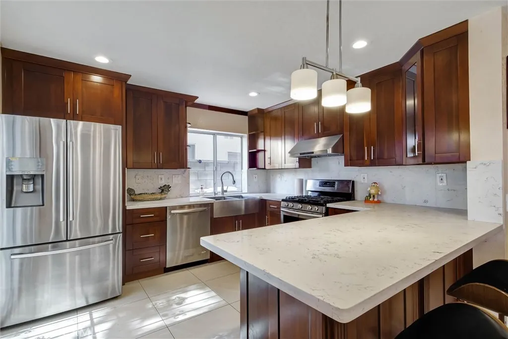 1532 Tradewinds