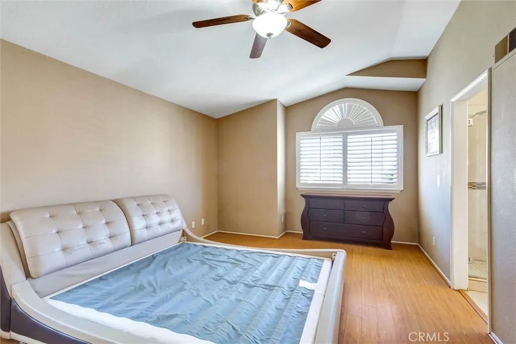 1532 Tradewinds