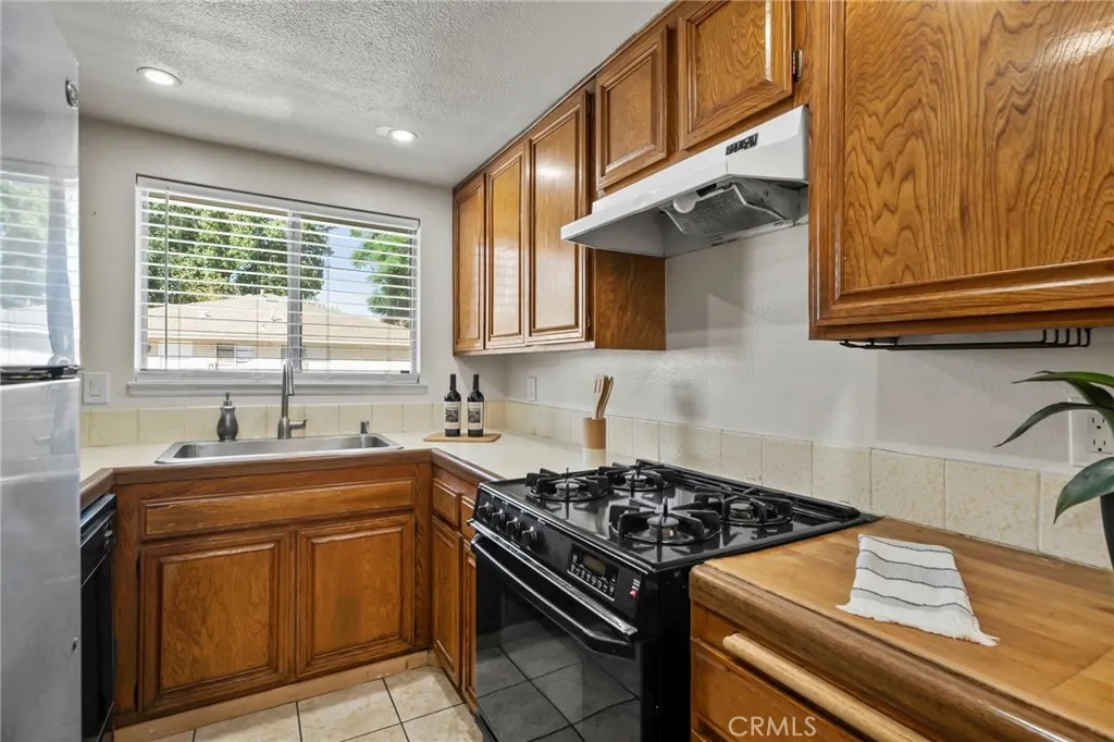 3125 N White Avenue #4