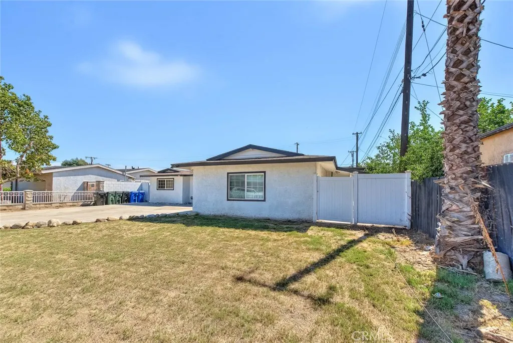 726 W Franklin