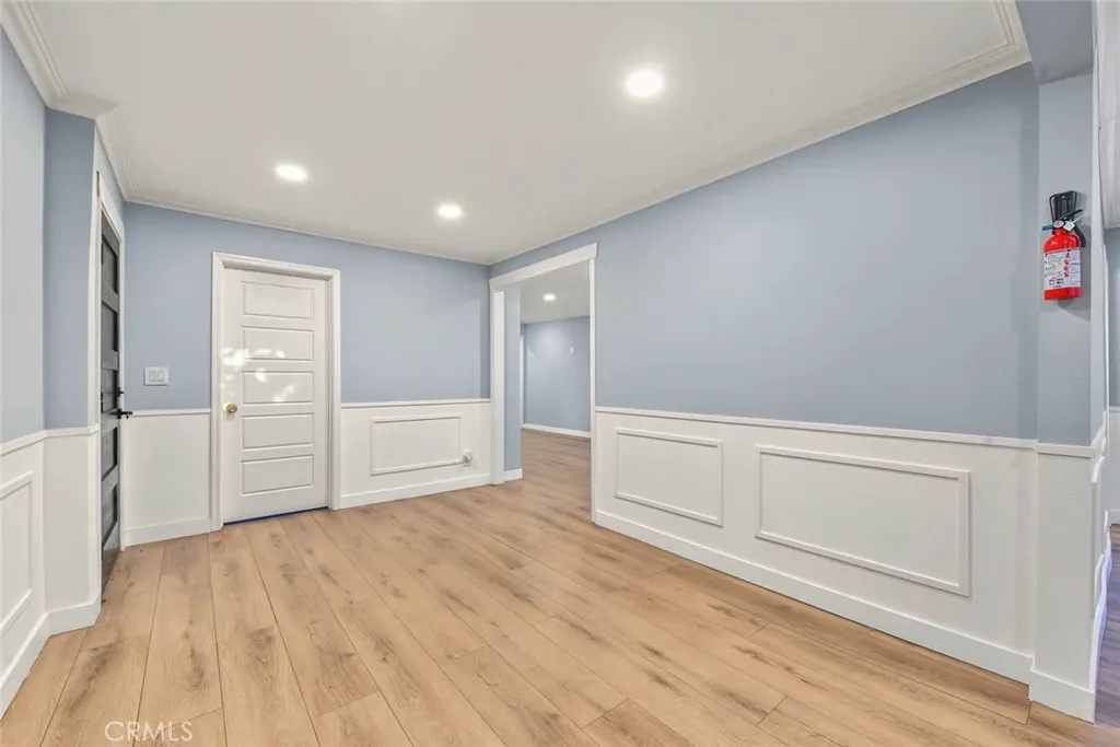 726 W Franklin