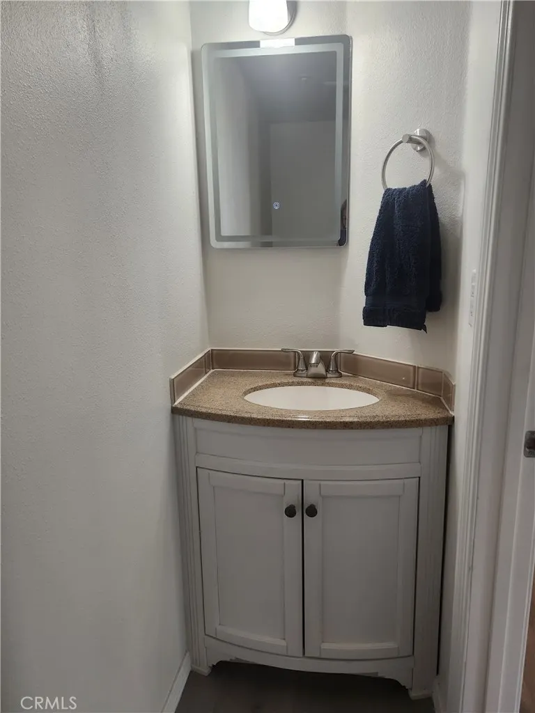 1573 S Reservoir
