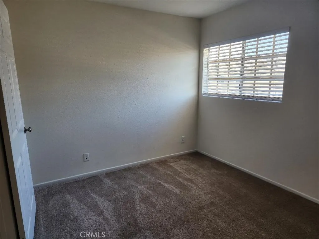 1573 S Reservoir