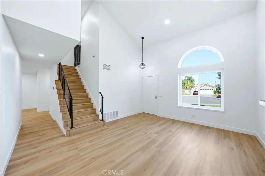 12918 Glendon Pl