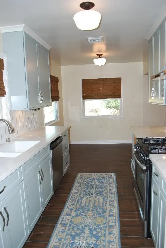 2498 Kellogg Park Dr