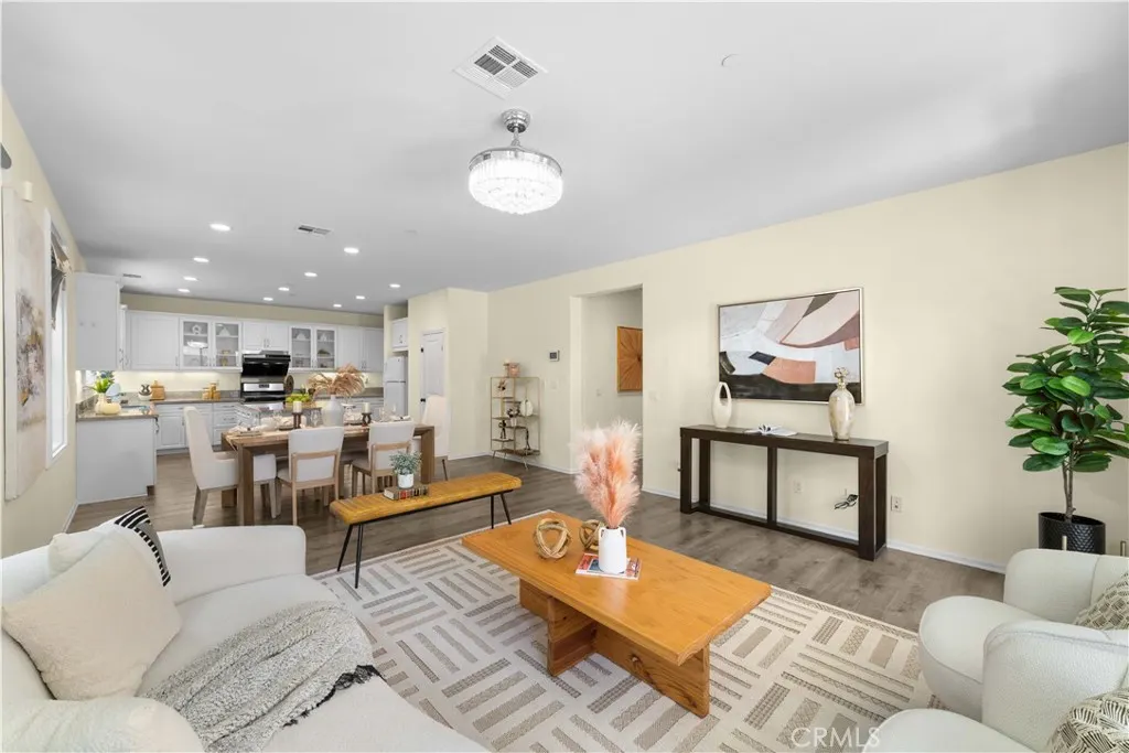3830 S Silver Oak