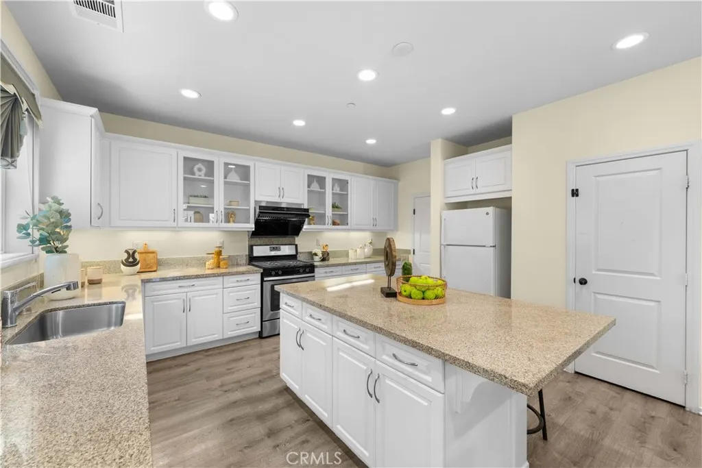 3830 S Silver Oak