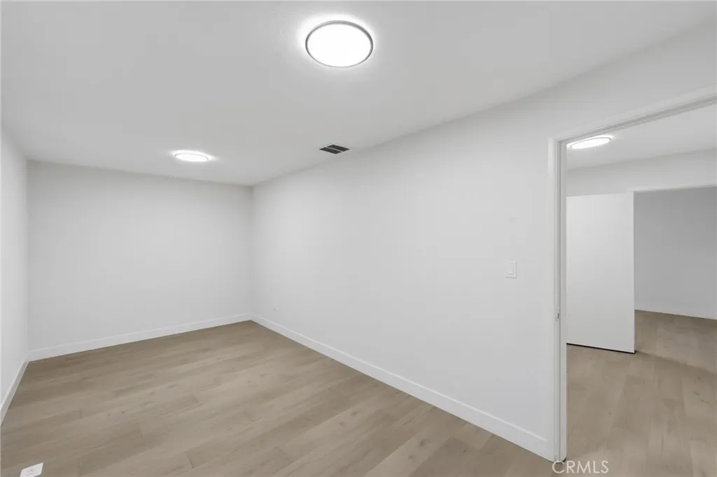 1450 W Industrial Park