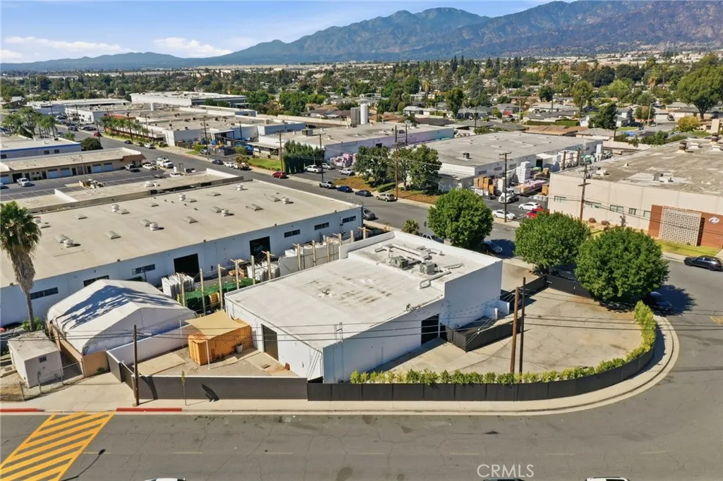 1450 W Industrial Park