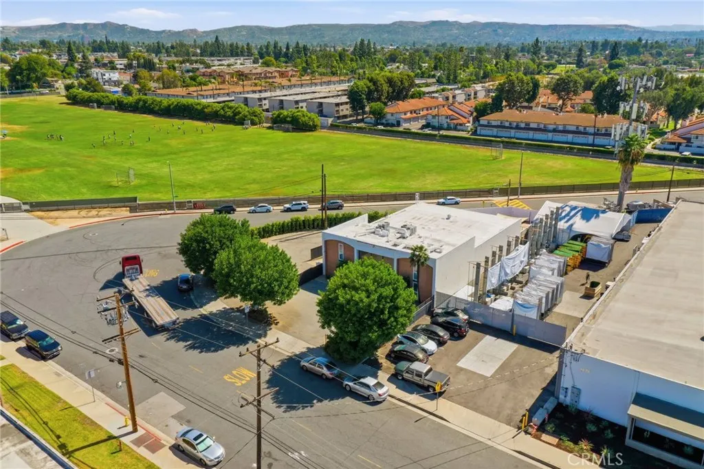 1450 W Industrial Park