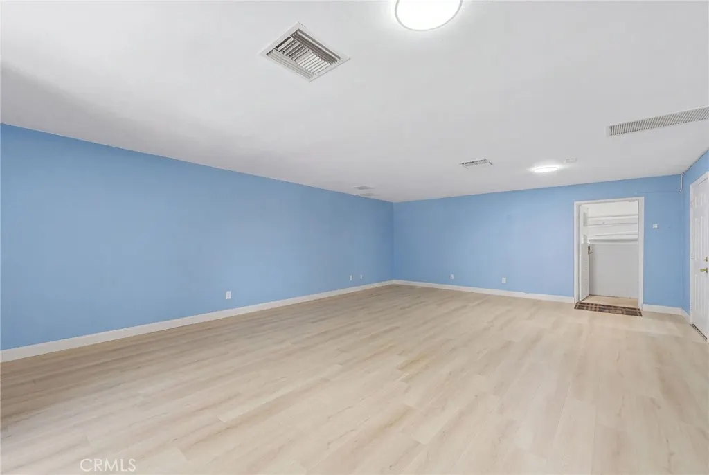 1450 W Industrial Park