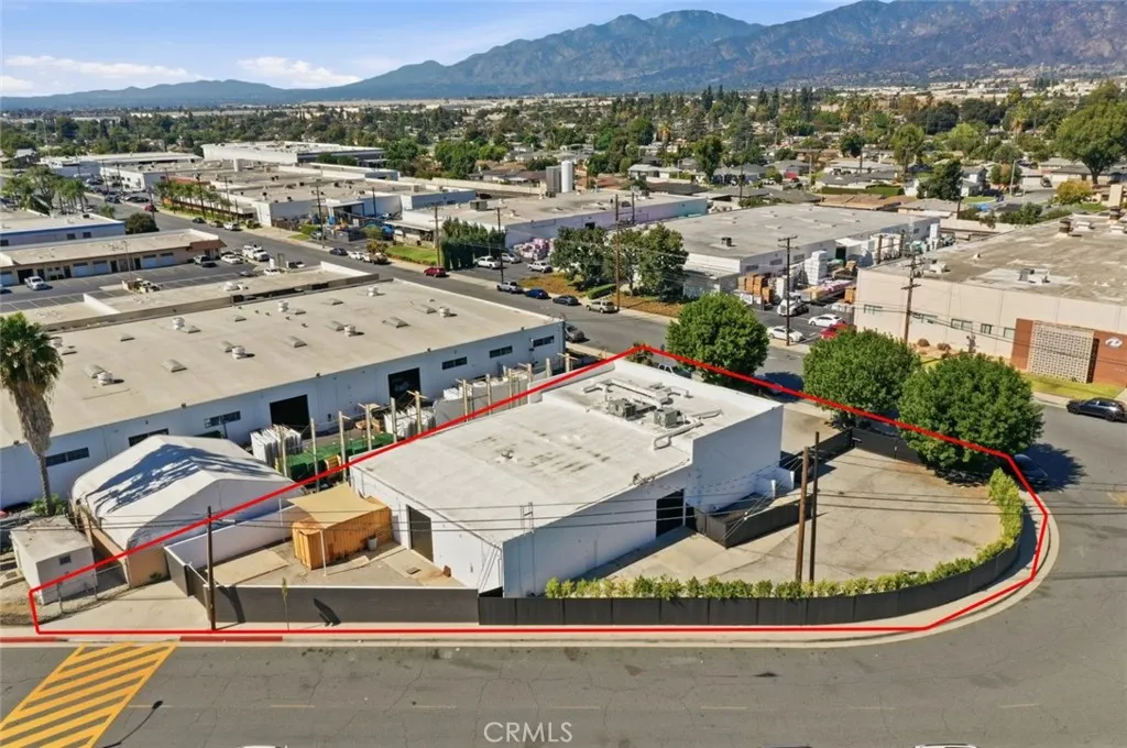 1450 W Industrial Park