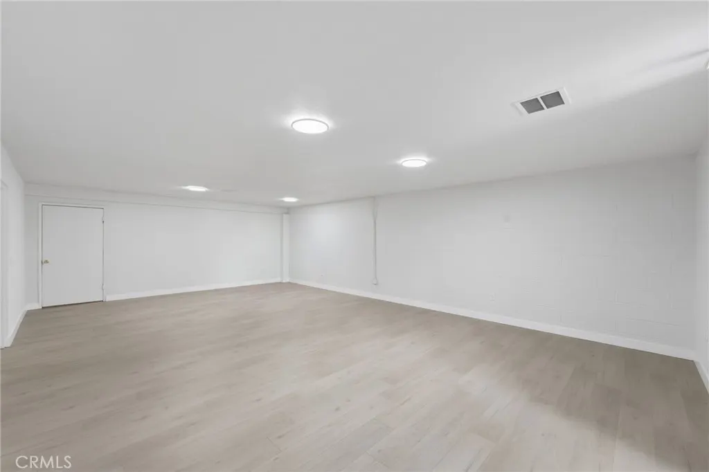1450 W Industrial Park