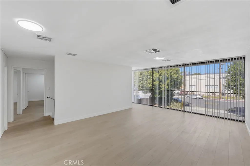 1450 W Industrial Park