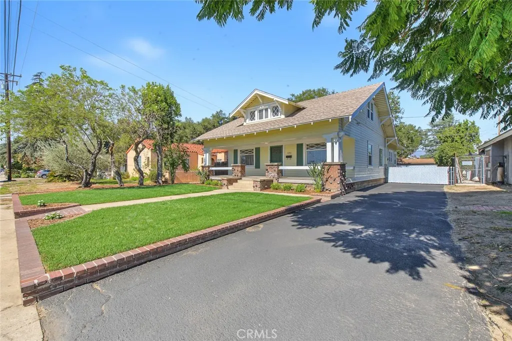 5086 Riverside Drive