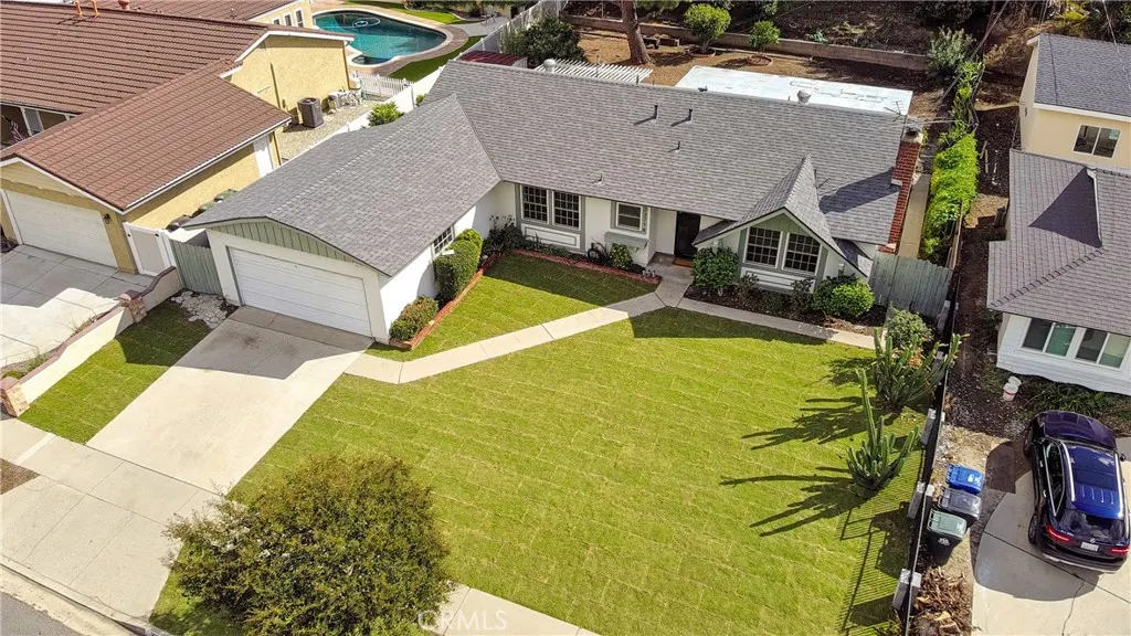 23718 Meadow Falls
