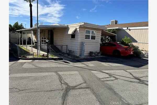 1045 Azusa N #56