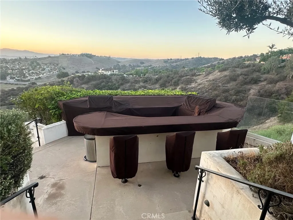 1961 Scenic Ridge Drive