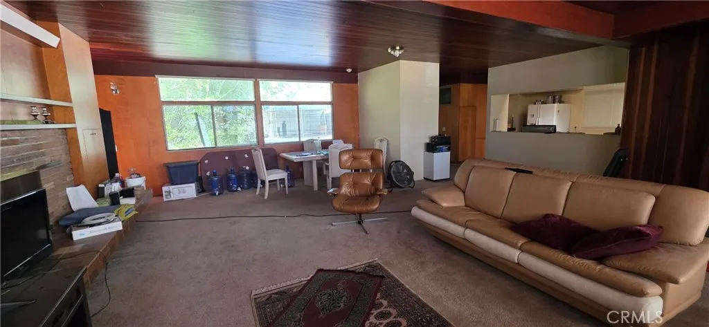 2131 Carbon Canyon