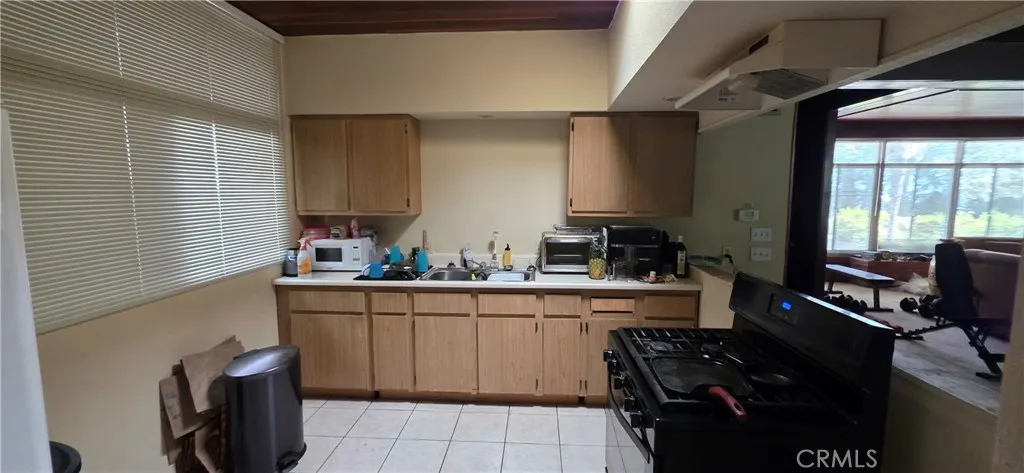 2131 Carbon Canyon