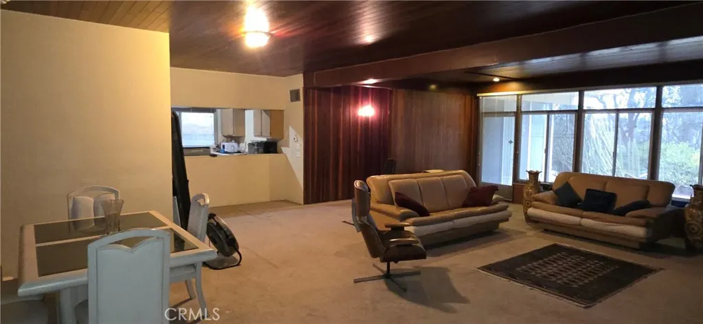 2131 Carbon Canyon