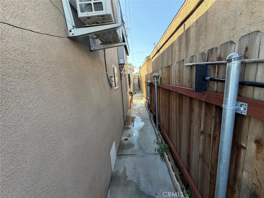 312 N Pasadena Avenue