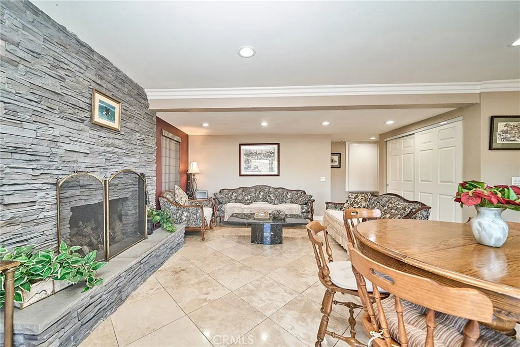 885 Kings Canyon Road