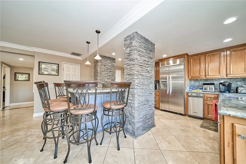 885 Kings Canyon Road
