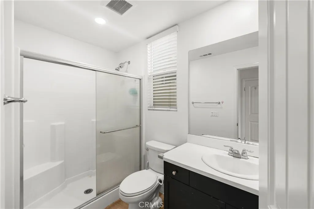 8636 Bay Laurel