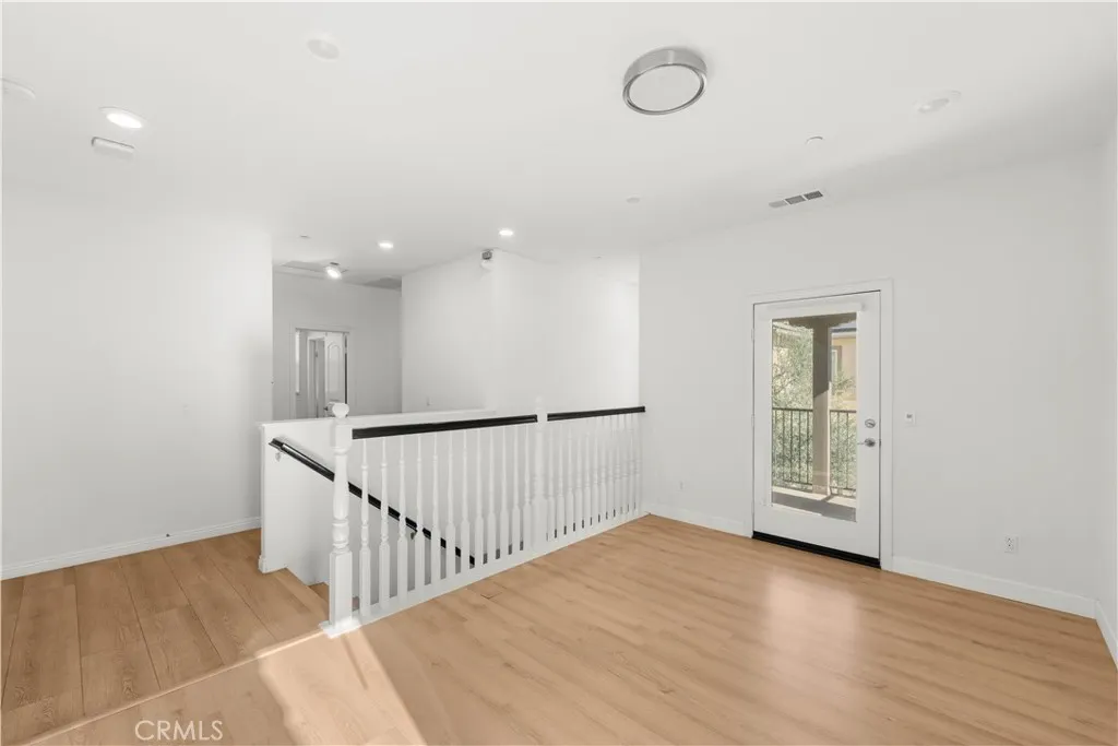 8636 Bay Laurel