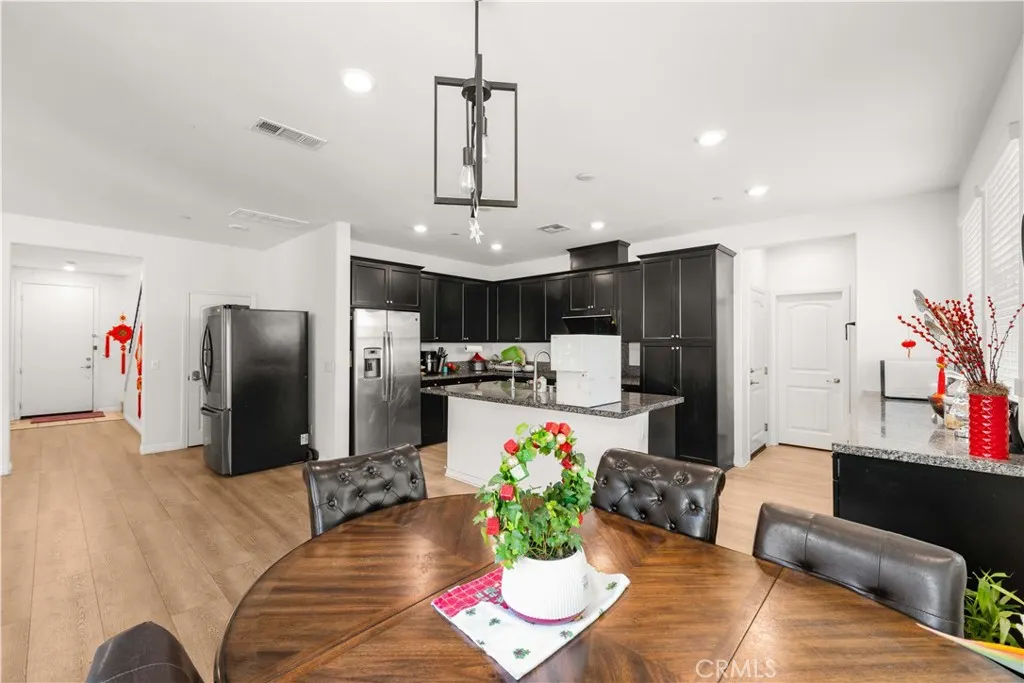 8636 Bay Laurel